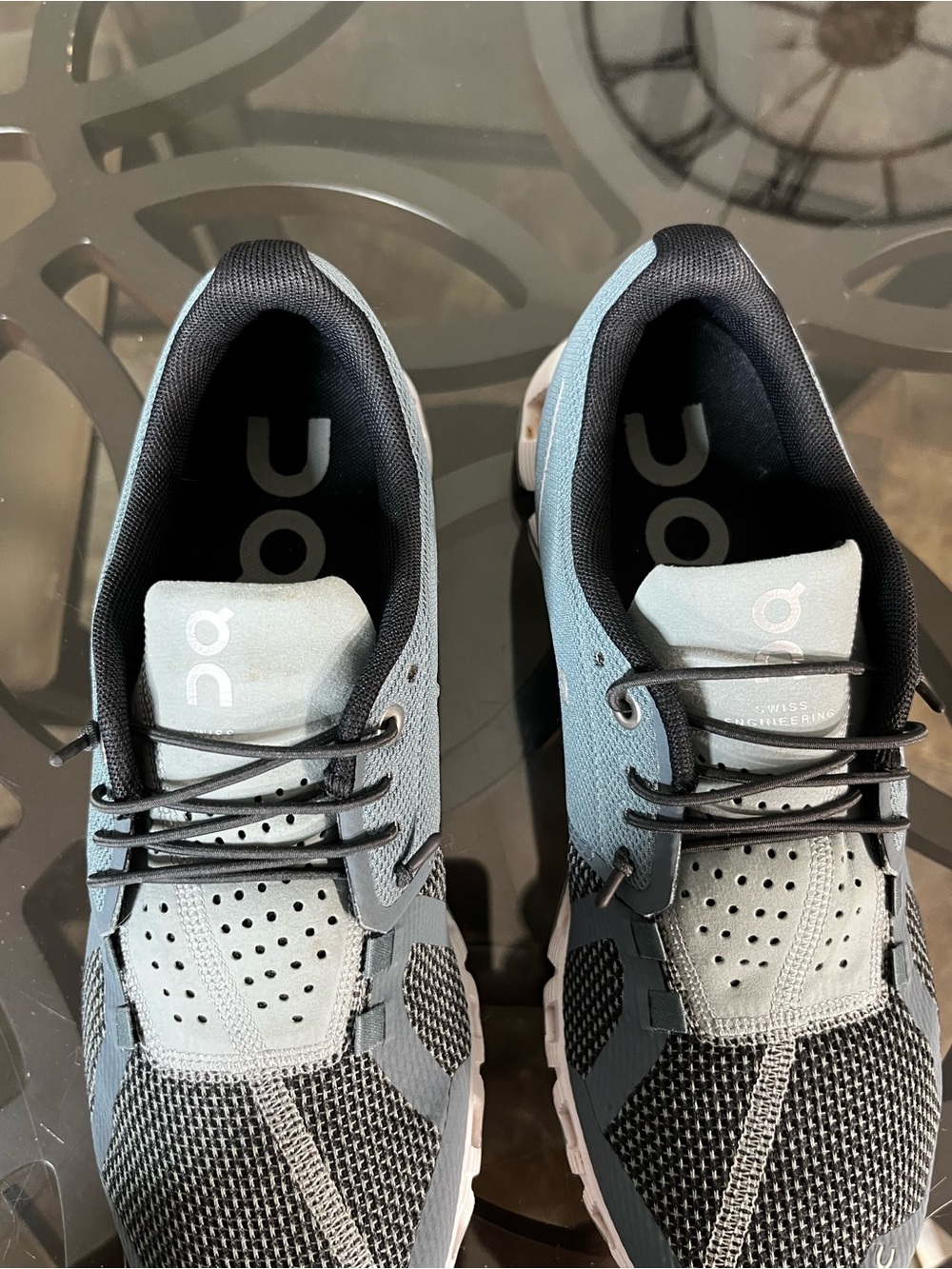 On Running Cloud 5 Tide
Blue / Magnet Gray Athletic Sneakers Shoes Women Sz 8 - Picture 4 of 6